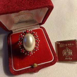 Vintage Majorica Pearl Ring